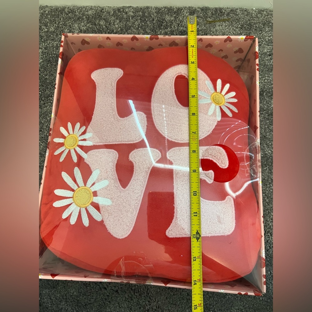 Red Love Heart Pillow w/removable heat pack NIB - Picture 7 of 8